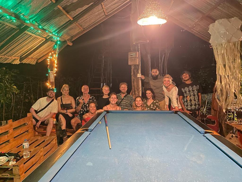 Tree House Hostel Сигирия Екстериор снимка
